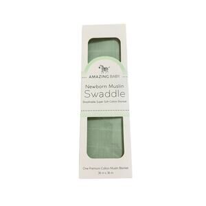 Amazing Baby NWT Green Muslin Swaddle blanket for girls or boys 36 in x 36 in